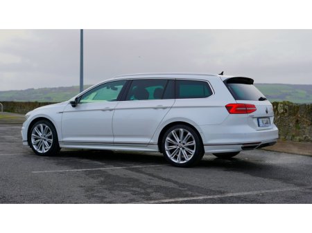 2016 Volkswagen Passat  €17,950 thumbnail