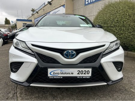 2020 Toyota Camry WS HYBRID AUTOMATIC 2.5 PETROL //JBL SOUND SYSTEM//KEYLESS ENTRY//LEATHER SEATS//REVERSE CAMERA// €26,950