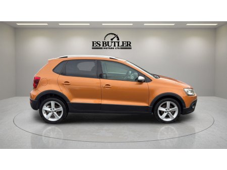 2016 Volkswagen Polo 1.2 TSI 5DR 90HP Crosspolo €12,900 thumbnail
