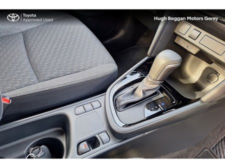 2025 Toyota Yaris Cross YARIS CROSS LUNA SPORT BI €33,950 thumbnail