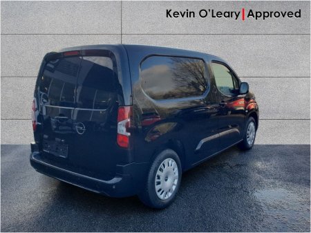 2026 Opel Combo 1.5 L1HI Sportive €25,890