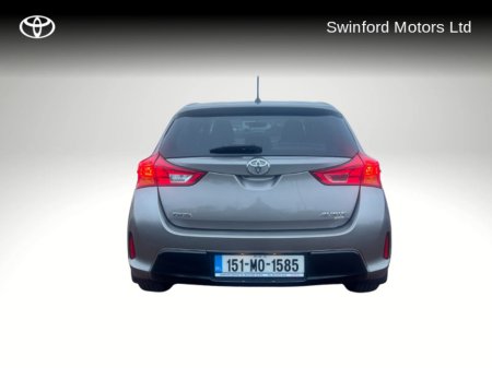 2015 Toyota Auris AURIS 1.4D-4D SOL €13,950