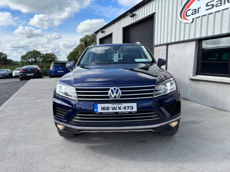 2016 Volkswagen Touareg  €21,950