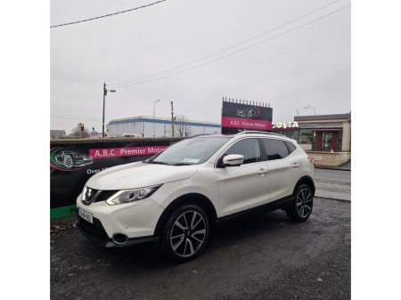 2015 Nissan Qashqai 1.5 DSL XE €10,950