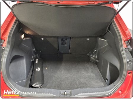 2023 Toyota Yaris Cross DESIGN HEV 1.5 Petrol Automatic €25,895 thumbnail