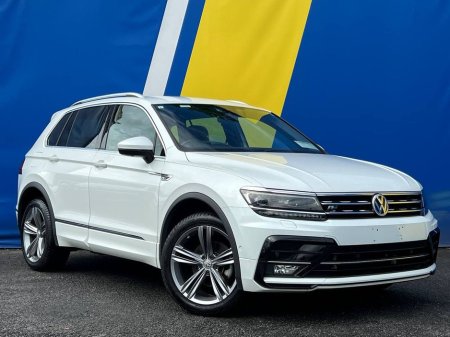 2019 Volkswagen Tiguan R-LINE 4MOTION 2.0 TDI AUTO // HEATED FRONT & REAR R-LINE SEATS // SERVICE HISTORY // 360 SURROUND VISUAL PARKING AID €32,900