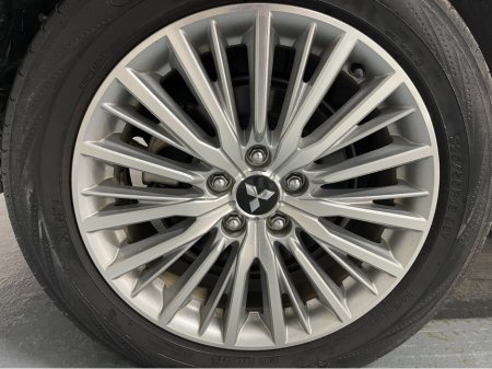 2018 Mitsubishi Outlander (Low Km's) HYBRID 2.4 PHEV AUTOMATIC 5DR MODEL  www.bolandscarcentre.ie €20,900 thumbnail