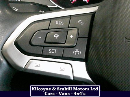 2022 Volkswagen Passat BUSINESS 2.0 TDI MANUAL 6SPEED FWD 150 4DR €27,900 thumbnail