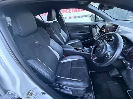 2023 Toyota C-HR 1.8 HYBRID GR Sport €35,000 thumbnail