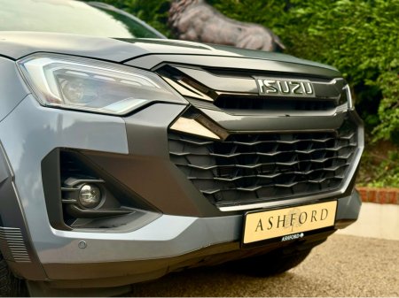 2025 Isuzu D-MAX TER4063C €52,000