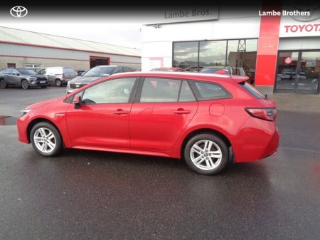 2020 Toyota Corolla COROLLA HYBRID LUNA T/S €22,500 thumbnail