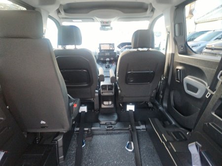 2024 Peugeot Rifter New Model Wheelchair Access €25,995 thumbnail