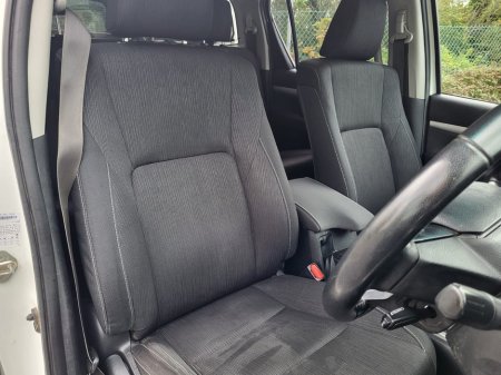 2020 Toyota Hilux  €19,511 thumbnail