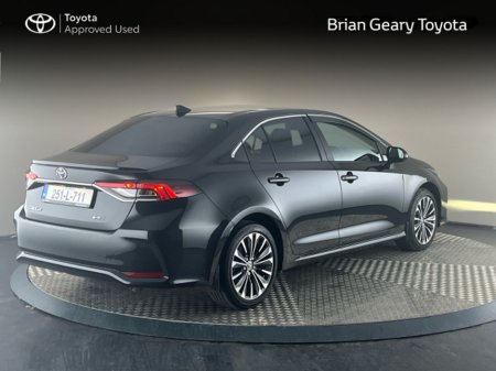 2025 Toyota Corolla HYBRID LUNA SPORT SALOON €34,950