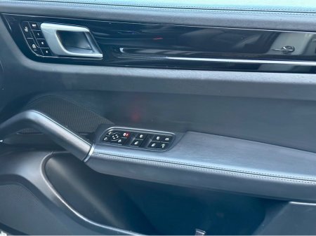 2021 Porsche Cayenne *N1 5 SEAT BUSINESS EDITION* V6 HYBRID 5DR AUTO thumbnail