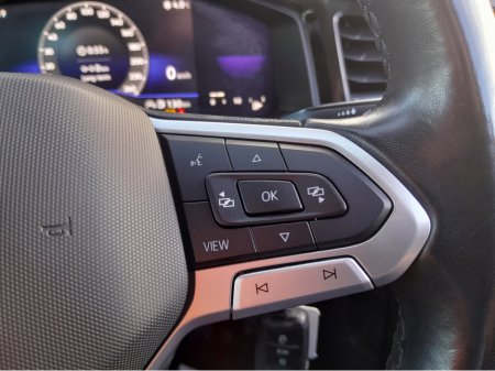 2022 Volkswagen Polo LIFE 1.0 TSI 95BHP MANUAL 5SPEED 5DR €18,400 thumbnail