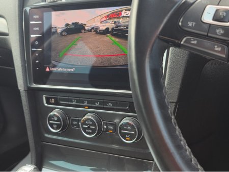 2018 Volkswagen Golf 182 REG ) 1.2 COMFORTLINE VIRTUAL COCKPIT - NAVIGATION -CARPLAY ANDROID AUTO   - REVERSING CAMERA / PARKING SENSORS - DRIVE MODE - LOW ROAD TAX BAND €17,950