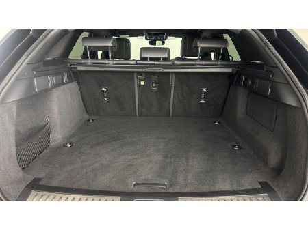 2022 Land Rover Range Rover Velar VELAR PHEV R-DYNAMIC 404 €49,950 thumbnail