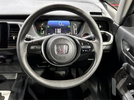 2024 Honda Fit VERY LOW MILEAGE - E-HEV - REVERSE CAMERA - PARKING SENSORS - ANDROID AUTO / APPLE CARPLAY €22,950 thumbnail