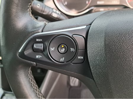 2022 Opel Crossland ULTIMATE 1.2TURBO 130BHP **LEATHER/SUEDE INTERIOR** €19,950 thumbnail