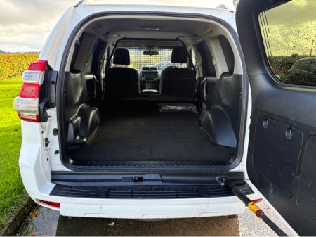 2016 Toyota Landcruiser 2.8 LWB GX COMMERCIAL 4DR AUTO €31,950 thumbnail