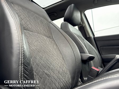 2020 Suzuki Vitara SZ5 1.4 Petrol Hybrid Manual - High Spec €18,450 thumbnail