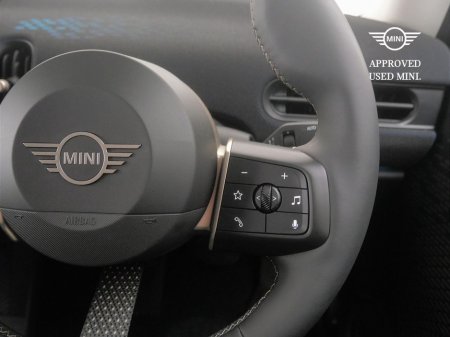 2025 MINI Hatch Cooper S 3 Door €36,900 thumbnail