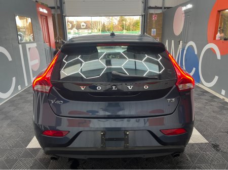 2017 Volvo V40 €14950! 2017 VOLVO V40 AUTOMATIC  T3 KINETIC 1.5 AUTOMATIC / REVERSE CAMERA €14,950