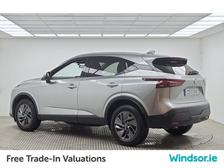 2022 Nissan Qashqai 1.3 PET MILD HYBRID SV + Glass Roof Rail Pack €25,995