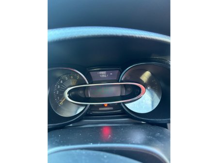 2015 Renault Clio IV EXPRESSION 1.2 PET 4DR €8,950