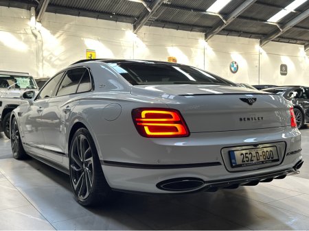 2025 Bentley Flying Spur 4.0 V8 SPEED FIRST EDITION MULLINER N €349,950 thumbnail