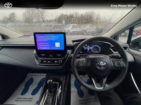 2023 Toyota Corolla COROLLA HYB LUNA Sport SALOON €28,995 thumbnail