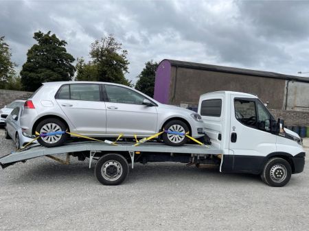 2017 BMW 5 Series  thumbnail