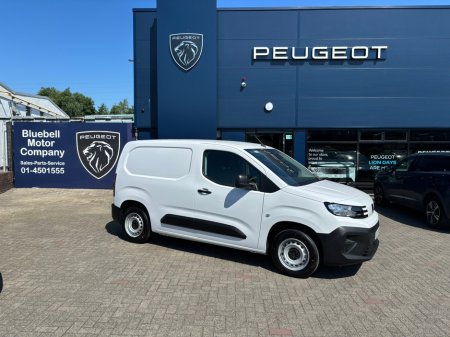 2025 Peugeot Partner  €32,850
