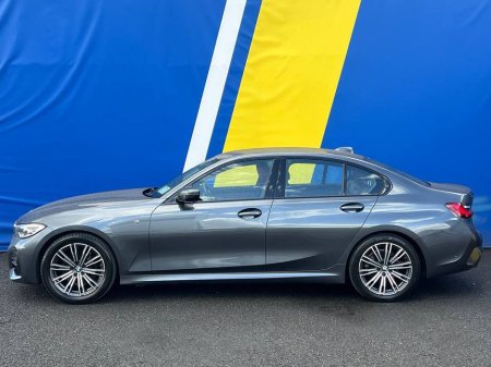 2021 BMW 3 Series 318D M-SPORT AUTO // LEATHER M-SPORT INTERIOR // DUAL ZONE CLIMATE CONTROL // 18