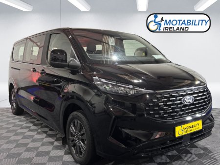 2025 Ford Tourneo Custom Family Conversion