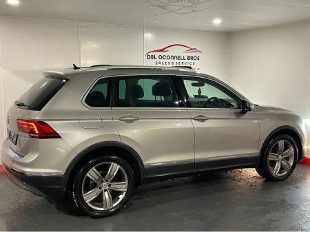 2016 Volkswagen Tiguan 2.0 TDI SE L BLUEMOTION 150PS 5DR €17,900 thumbnail