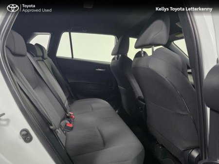 2025 Toyota Corolla Cross COROLLA CROSS 1.8 LUNA #174 €37,490 thumbnail