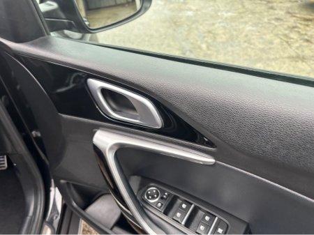 2023 Kia XCeed PE PHEV 5DR AUTO Hybrid Finance available own this car from €94 per week €21,999 thumbnail