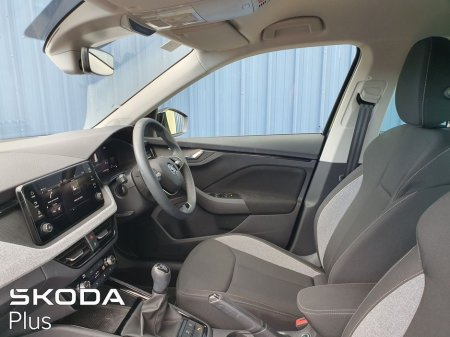 2025 Skoda Kamiq Selection 1.0TSi 115HP - Ex Demo (From €103 per week) €30,995