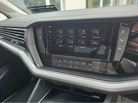 2019 Volkswagen Touareg 3.0 TDI 4M 231HP 4DR A AUTO €26,950 thumbnail