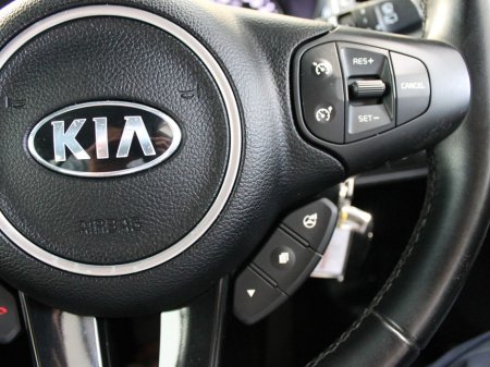 2017 Kia Carens 7 Seater EX 5DR €13,999 thumbnail