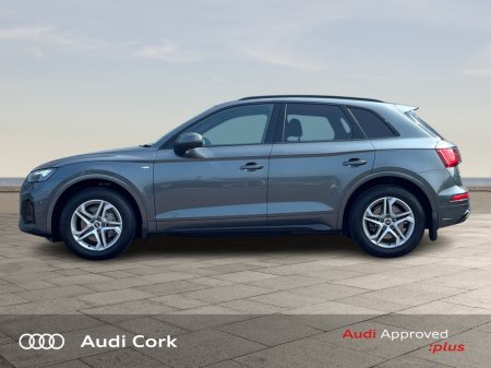 2022 Audi Q5 2.0 35TDI 163BHP S-LINE AUTO WITH BLACK STYLING & VIRTUAL COCKPIT €51,995