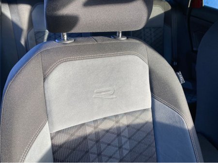 2022 Volkswagen Taigo R-LINE 1.0 TSI 110HP MANUAL 6SPEED FWD €21,950 thumbnail