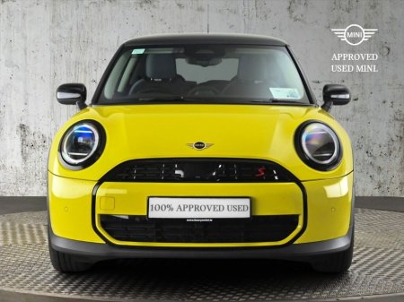2025 MINI Hatch Cooper S 3 Door €36,900 thumbnail