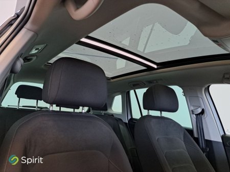 2019 Volkswagen Tiguan 150HP R-Line*CALL John 0861913954 €25,900 thumbnail