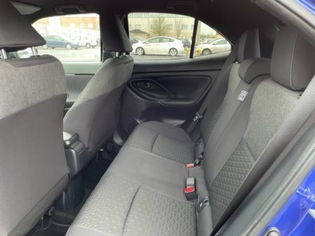 2024 Toyota Yaris Cross - LunaSport - BiTone - 1.5 Hybrid - Automatic - 1 Free Service @ 45,000 kms - EUR 180 Tax // Remote Central Locking // Front Electric Windows // Rear Electric Windows // Electric Mirrors // Heated Mir €29,799 thumbnail