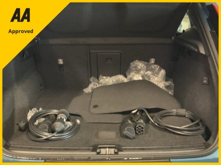 2023 Volvo XC40 2023 T4 PLUS Petrol/Plug In Hybird €34,950 thumbnail