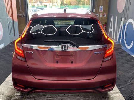 2017 Honda Fit Honda Fit 1.5 L Pack Hybrid Automatic / Honda Sensing / Reverse Camera/Honda Fit Automatic €12,950
