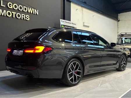 2023 BMW 5 Series 530E M SPORT TOURING AUTO €39,950 thumbnail